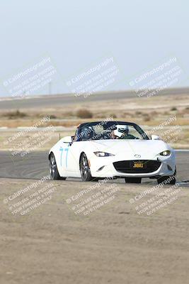 media/Nov-10-2025-Private Event (Mon) [[7fd464aee1]]/Novice/Session 3 (Sunset)/